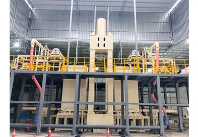 智能超高壓疊層壓濾機結(jié)構(gòu)和工作流程